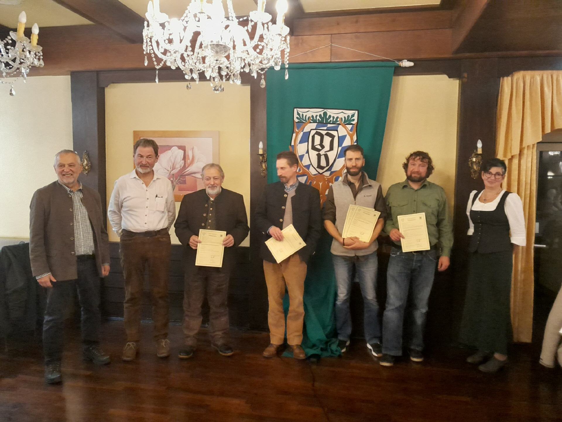 Übergabe der Brauchbarkeits-Urkunden durch Herrn Greim